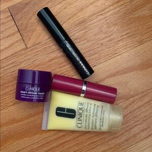 4 Clinique sample products brand new